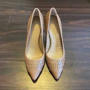 Nude Ann Taylor heels - perfect for summer!